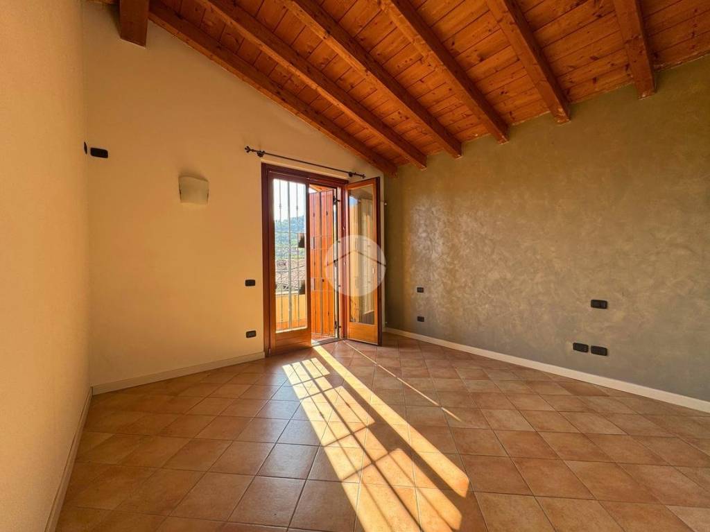 casa indipendente in vendita a Villongo