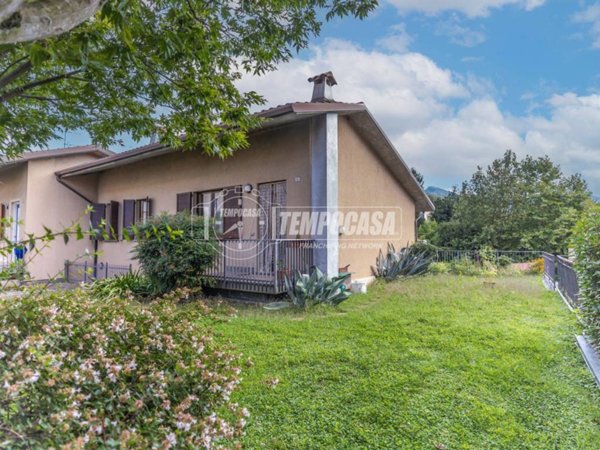 casa indipendente in vendita a Villongo