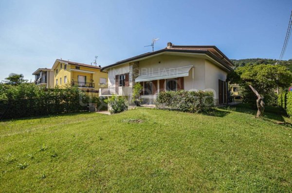 casa indipendente in vendita a Villongo in zona Sant'Alessandro