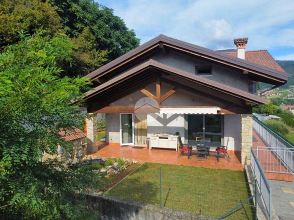 casa indipendente in vendita a Villongo