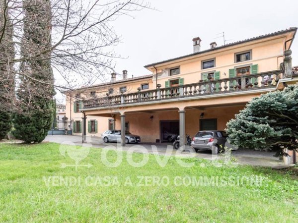 casa indipendente in vendita a Villongo