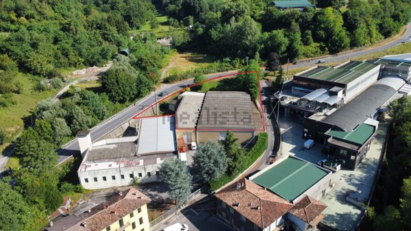 capannone in vendita a Villongo