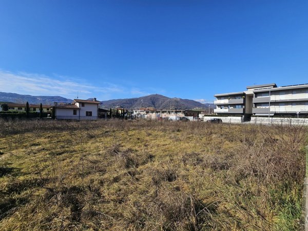 terreno edificabile in vendita a Villongo