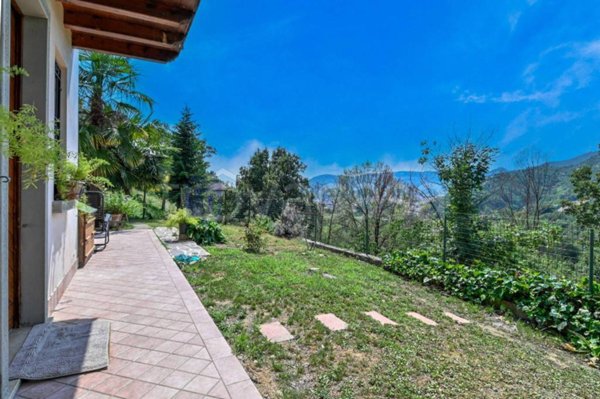 casa indipendente in vendita a Villongo