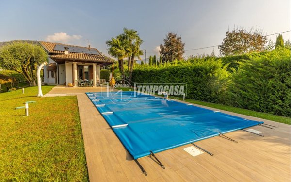 casa indipendente in vendita a Villongo