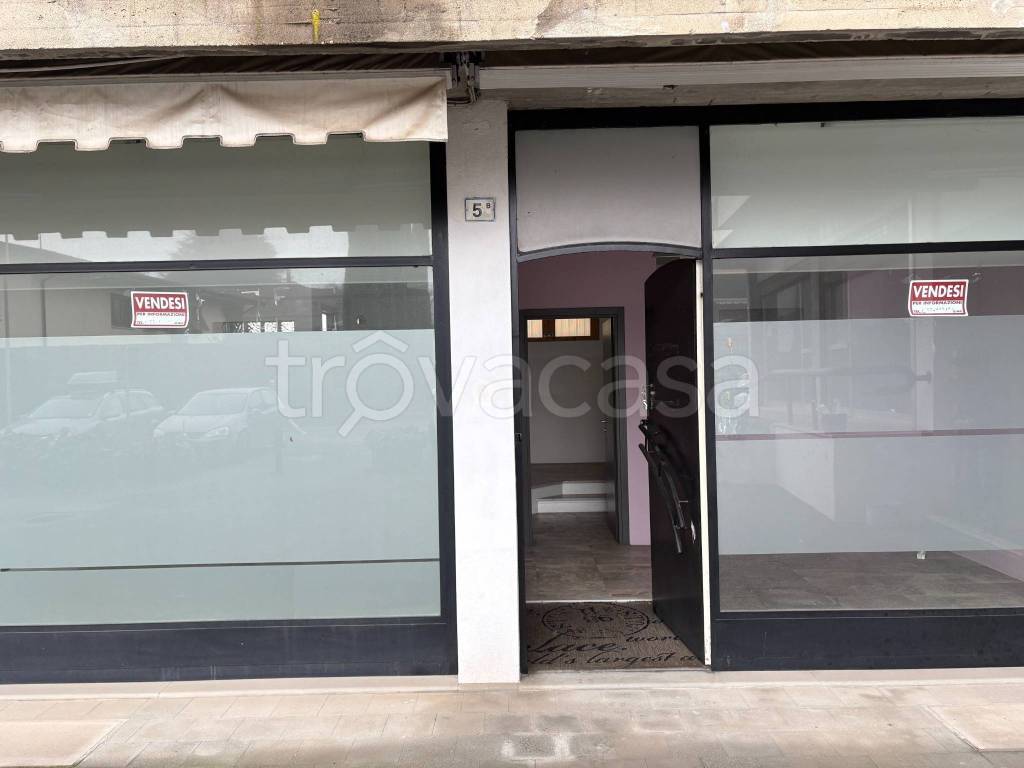 negozio in vendita a Villongo