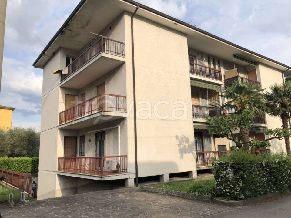 appartamento in vendita a Villongo