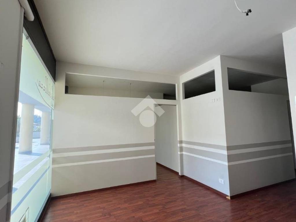 negozio in vendita a Villongo