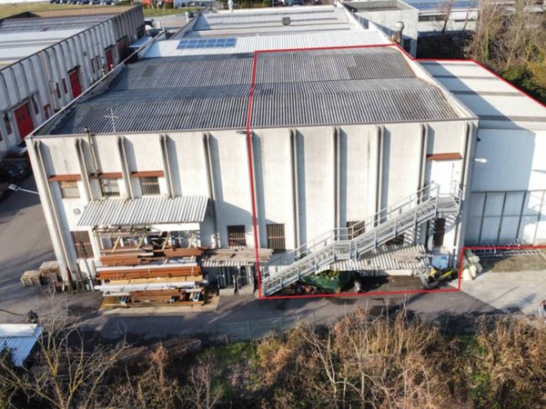 locale commerciale in vendita a Villongo