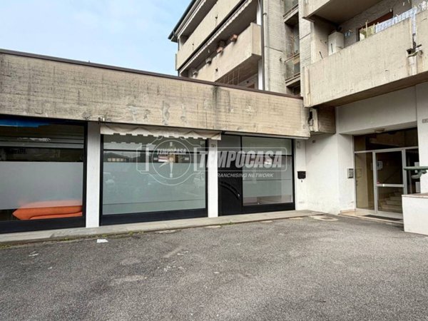 negozio in vendita a Villongo