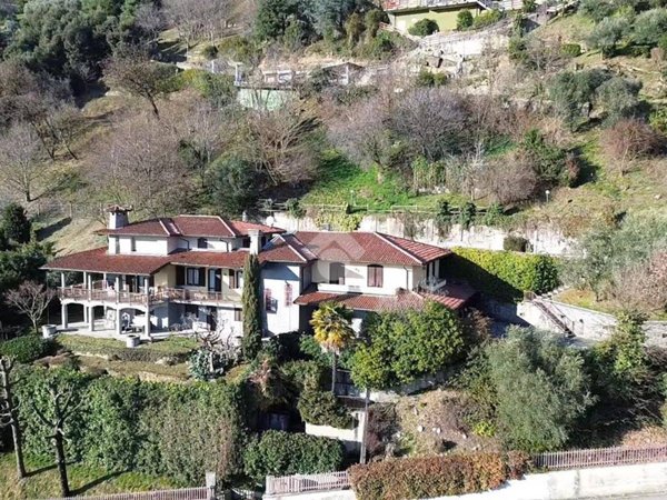 casa indipendente in vendita a Villongo