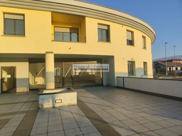 negozio in vendita a Villongo