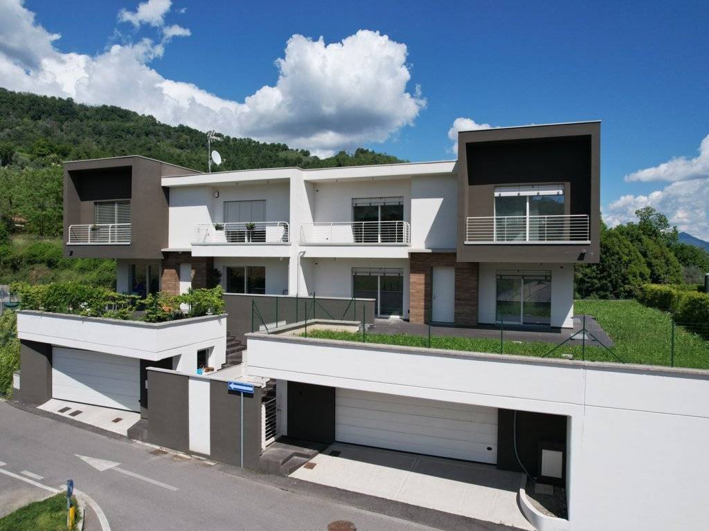 casa indipendente in vendita a Villongo