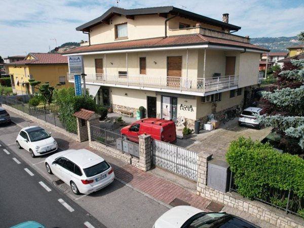 negozio in vendita a Villongo