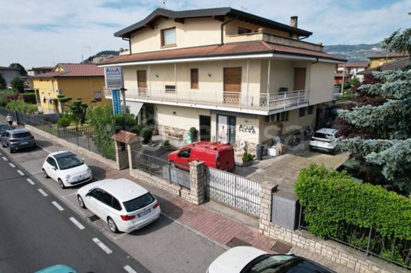 negozio in vendita a Villongo in zona San Filastro