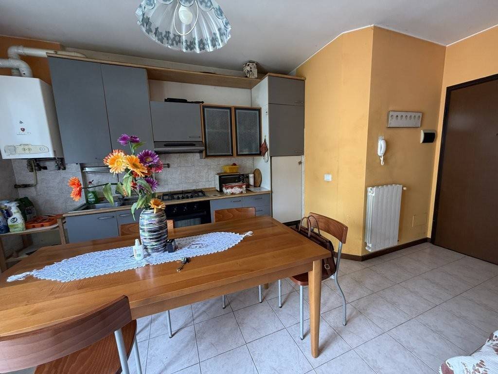 appartamento in vendita a Villongo in zona San Filastro