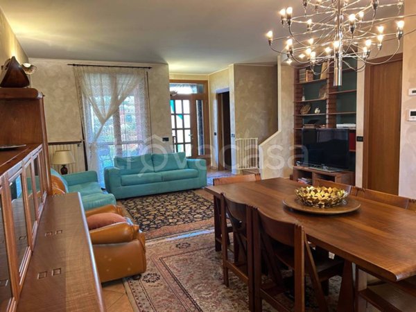 casa indipendente in vendita a Villongo