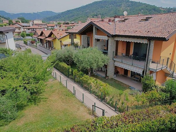 appartamento in vendita a Villongo