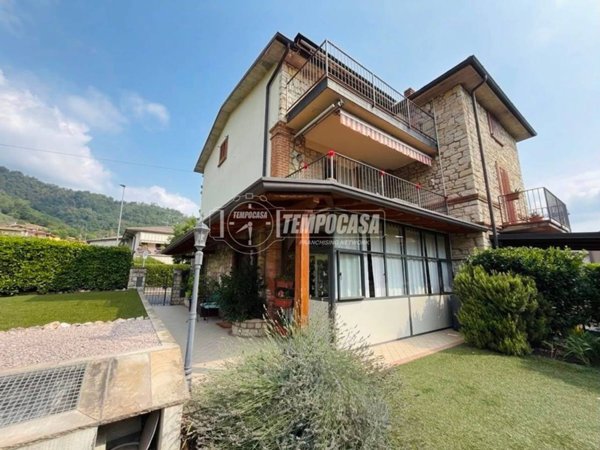 casa indipendente in vendita a Villongo in zona San Filastro