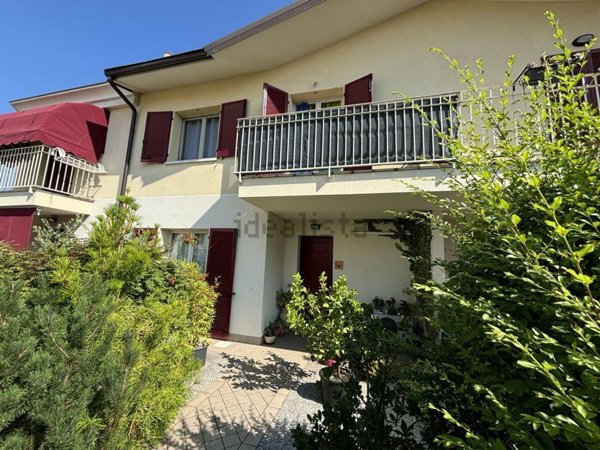 casa indipendente in vendita a Villongo in zona San Filastro