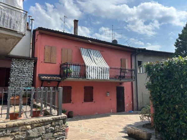 appartamento in vendita a Villongo in zona San Filastro
