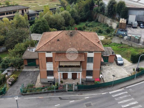 casa indipendente in vendita a Villongo in zona Sant'Alessandro