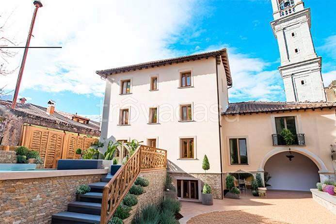 negozio in vendita a Vilminore di Scalve in zona Bueggio