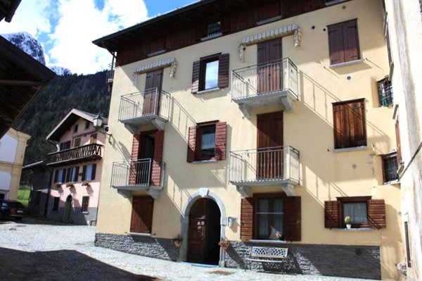 appartamento in vendita a Vilminore di Scalve in zona Teveno