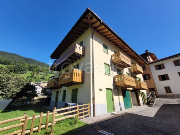 appartamento in vendita a Vilminore di Scalve in zona Pezzolo