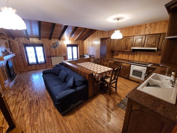 appartamento in vendita a Vilminore di Scalve in zona Pezzolo