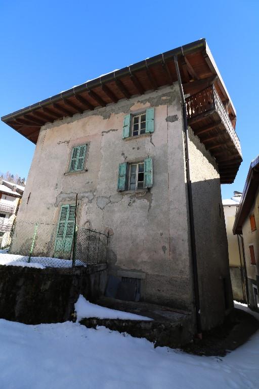 casa indipendente in vendita a Vilminore di Scalve in zona Teveno