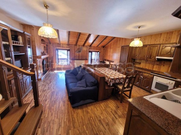 appartamento in vendita a Vilminore di Scalve in zona Pezzolo