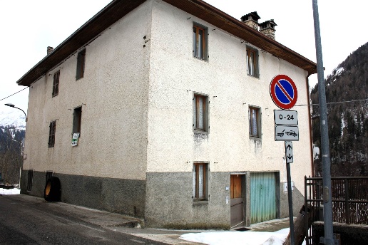 casa semindipendente in vendita a Vilminore di Scalve in zona Nona