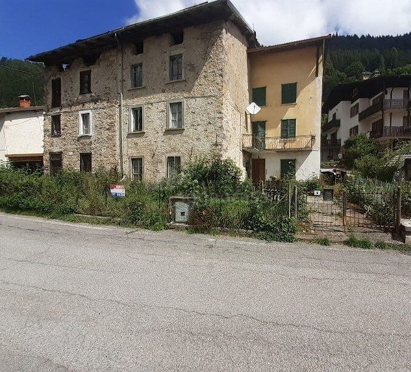 casa indipendente in vendita a Vilminore di Scalve in zona Nona