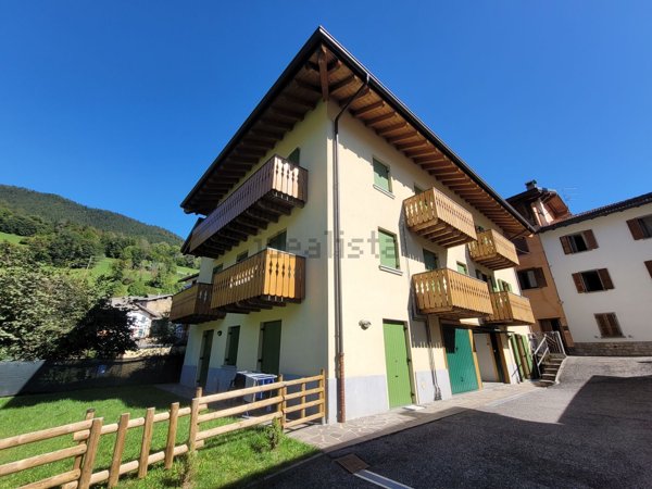 appartamento in vendita a Vilminore di Scalve in zona Pezzolo