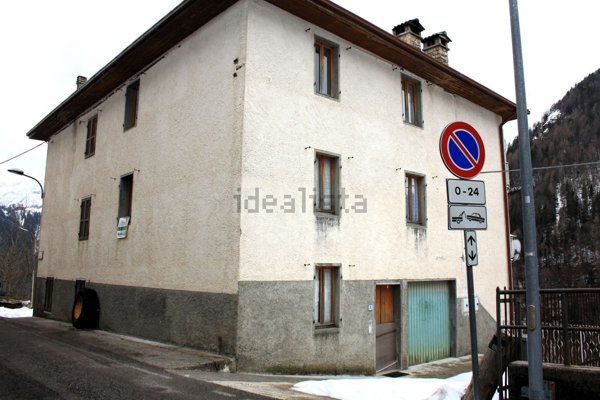 trivano in vendita a Vilminore di Scalve in zona Nona