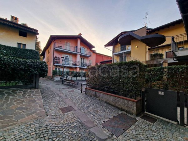appartamento in vendita a Zandobbio