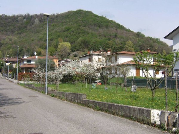 terreno edificabile in vendita a Zandobbio in zona Selva