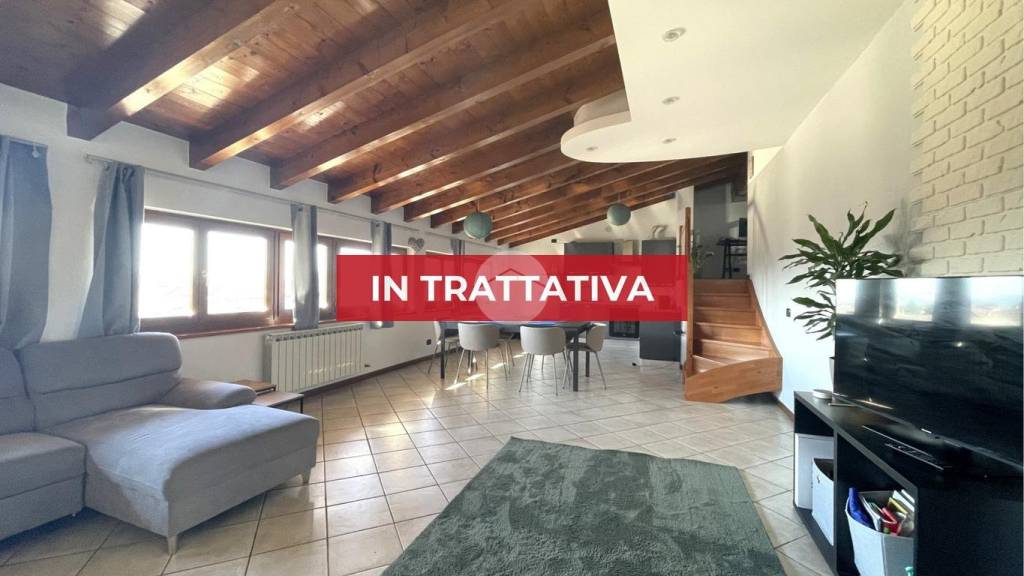 appartamento in vendita a Zandobbio