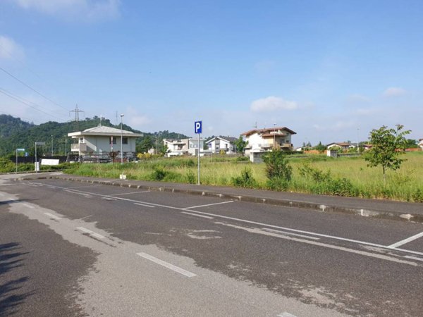 terreno edificabile in vendita a Zandobbio