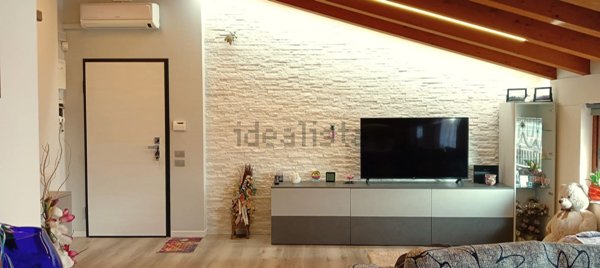 appartamento in vendita a Zandobbio