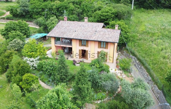appartamento in vendita a Zandobbio