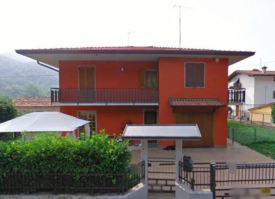 casa indipendente in vendita a Zandobbio in zona Selva