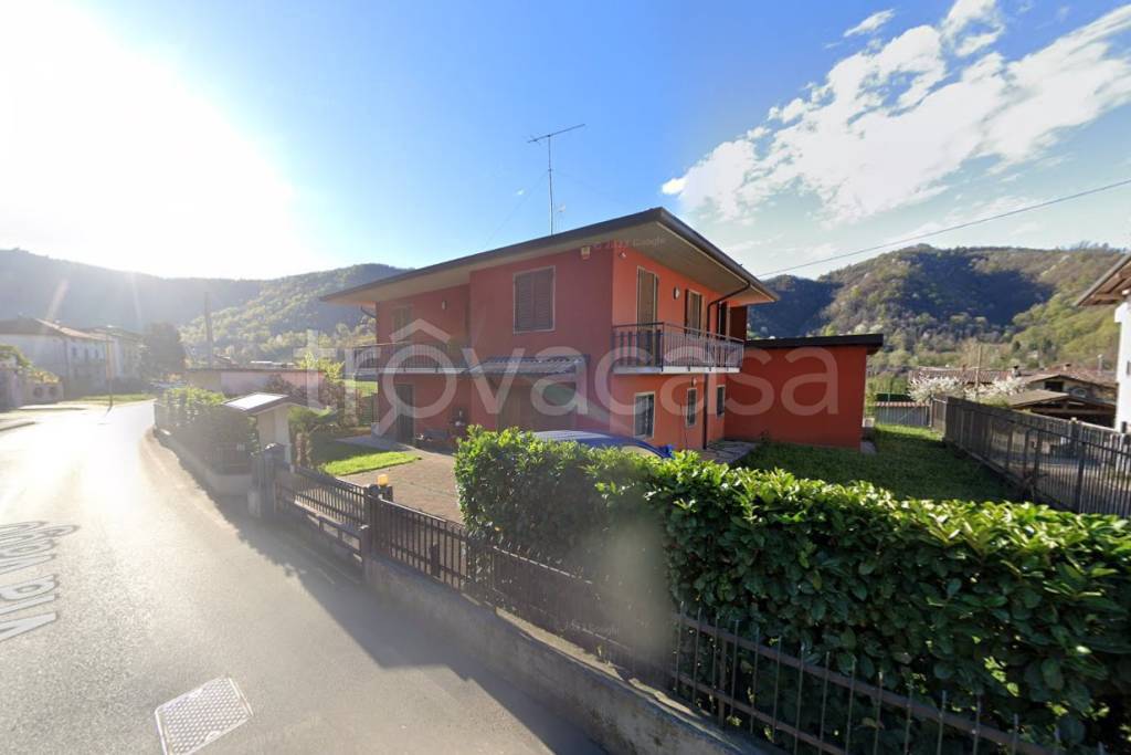 casa indipendente in vendita a Zandobbio in zona Selva