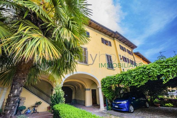 appartamento in vendita a Zandobbio