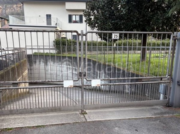 casa indipendente in vendita a Zandobbio