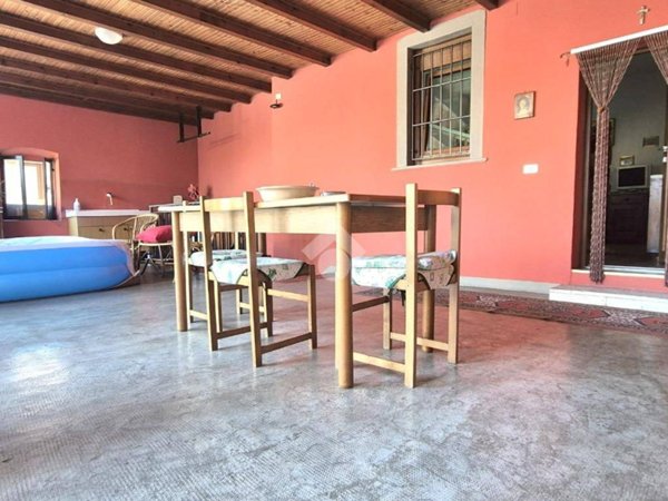 casa indipendente in vendita a Zandobbio