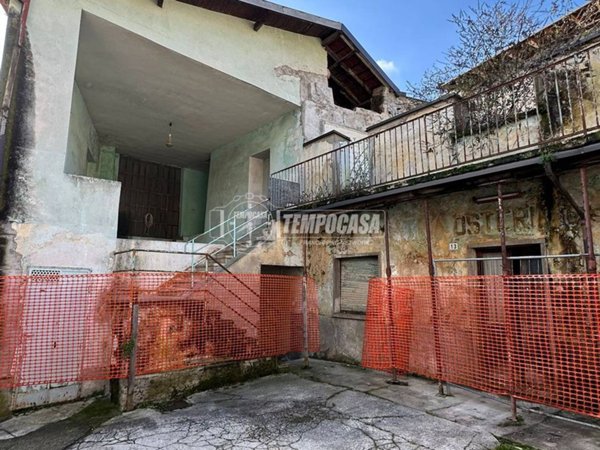 appartamento in vendita a Zandobbio in zona Selva