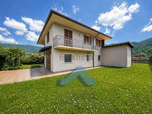 appartamento in vendita a Zandobbio