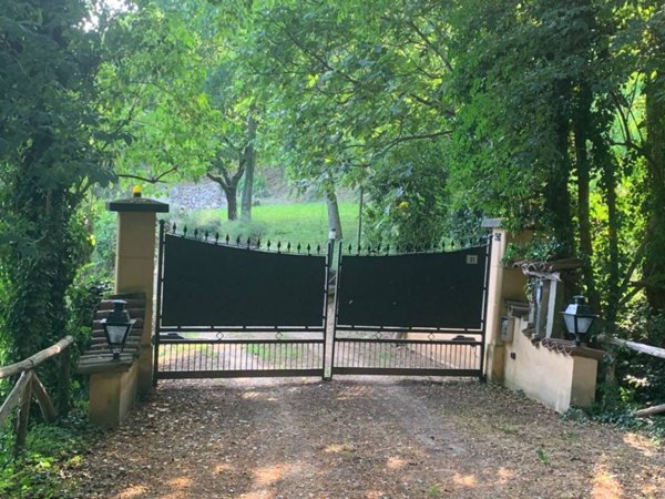casa indipendente in vendita a Zandobbio in zona Selva